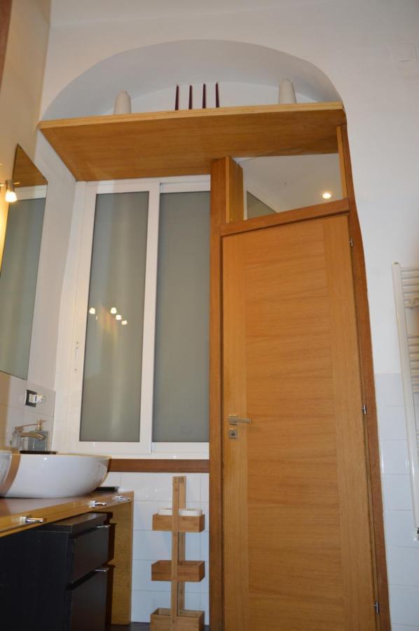 Appartement Casa Flora Al Corso à Naples Extérieur photo